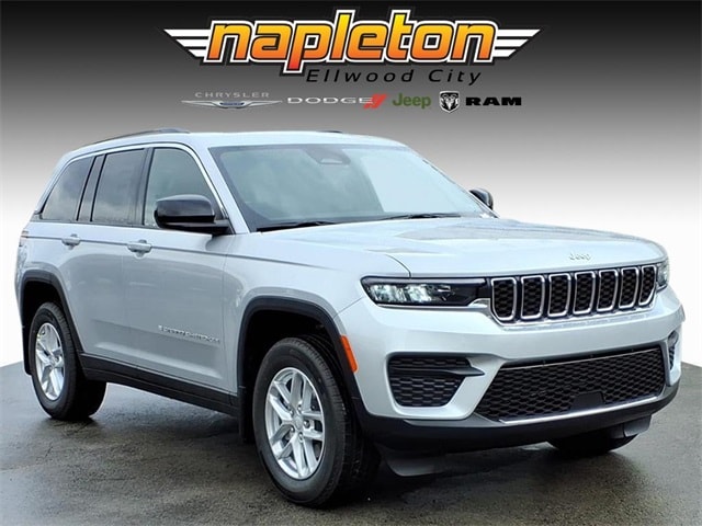 2025 Jeep Grand Cherokee Laredo's photo