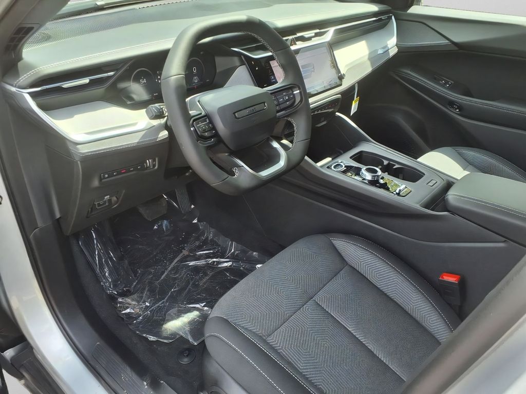 2026 Jeep Cherokee Laredo - Photo 8