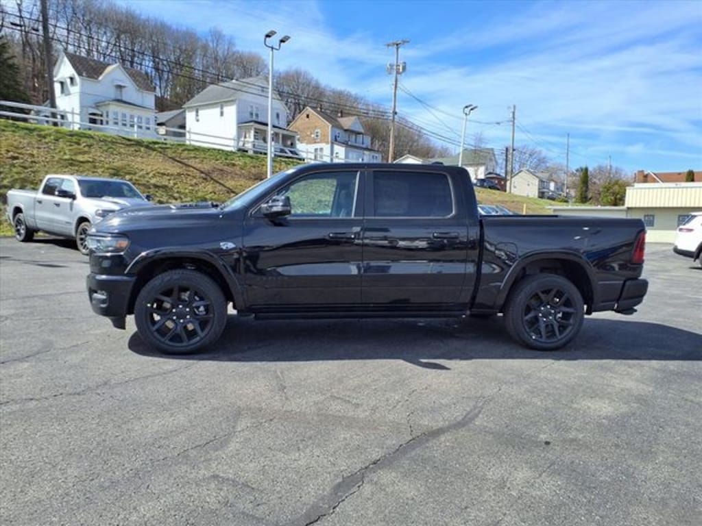 New 2026 Ram 1500 LARAMIE CREW CAB 4X4 5'7 BOX Pickup