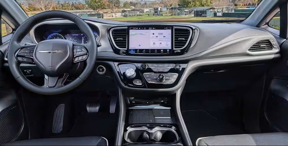 Chrysler Pacifica interior Chrysler Pacifica New Castle