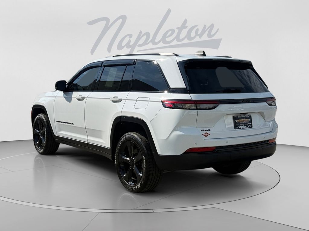 Certified 2024 Jeep Grand Cherokee Laredo SUV