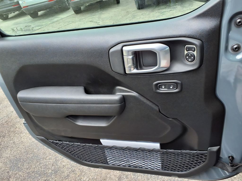 2026 Jeep Wrangler 4-Door Willys - Photo 14