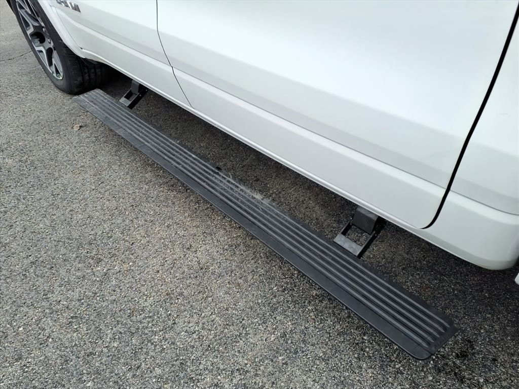 2026 RAM 1500 Laramie - Photo 12