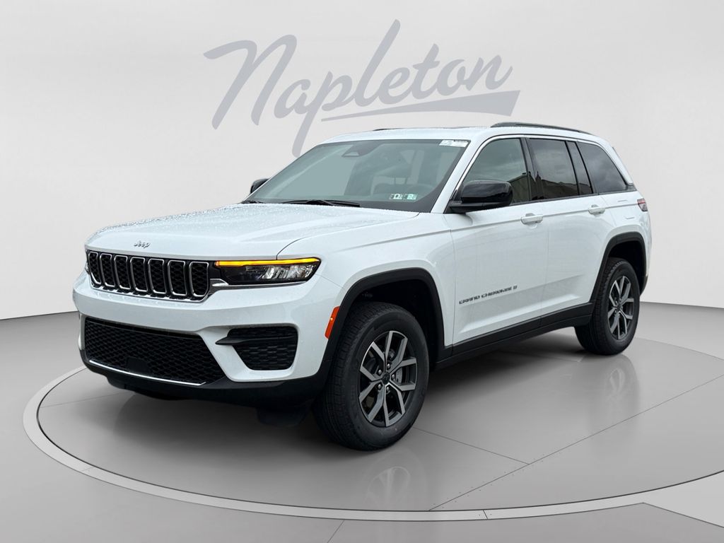 New 2027 Jeep Grand Cherokee LAREDO X 4X4 Sport Utility