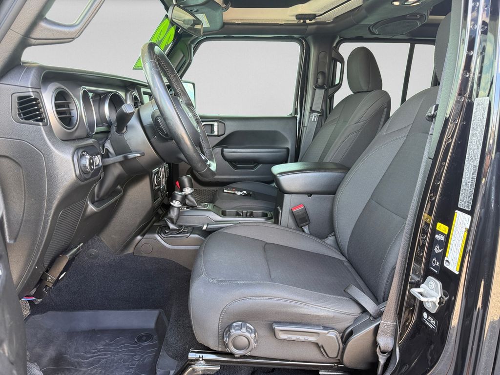 2022 Jeep Gladiator WILLYS - Photo 22