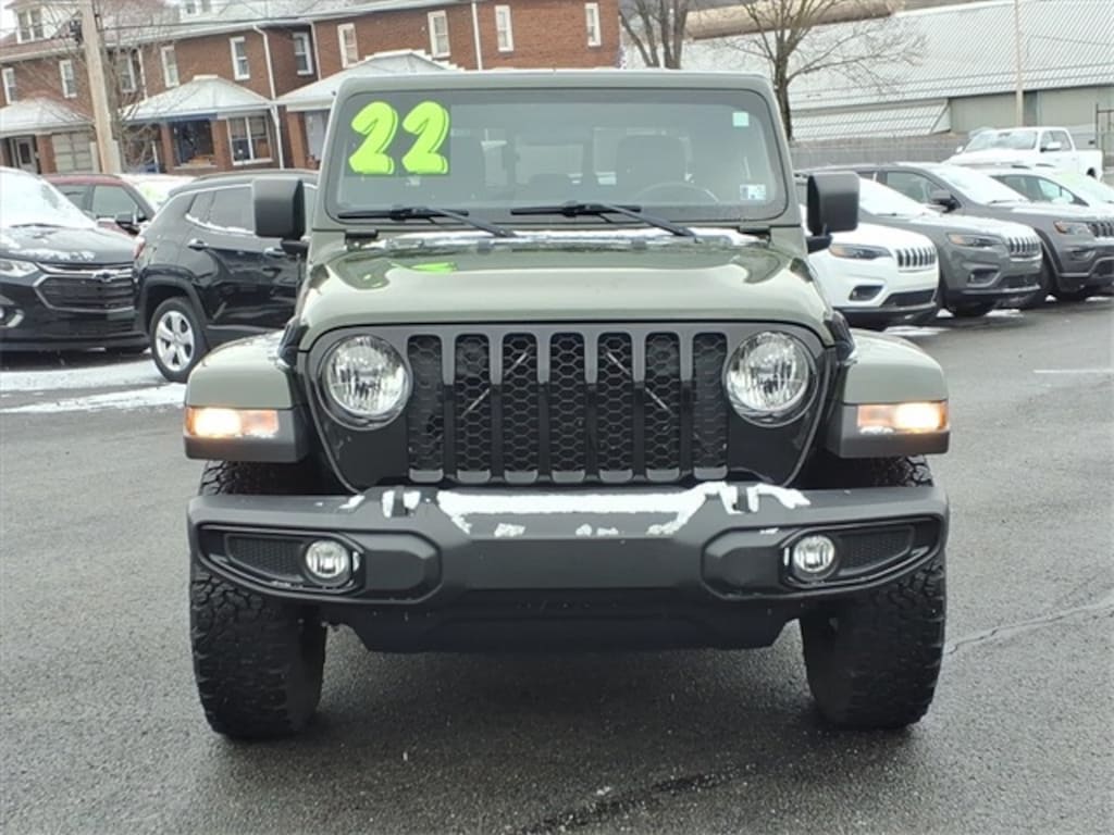 Certified 2022 Jeep Gladiator Sport Truck Crew Cab