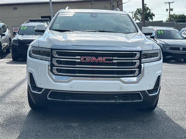 Used 2023 GMC Acadia SLE with VIN 1GKKNRL46PZ197859 for sale in Ellwood City, PA