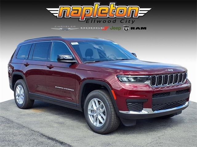 2025 Jeep Grand Cherokee L Laredo's photo