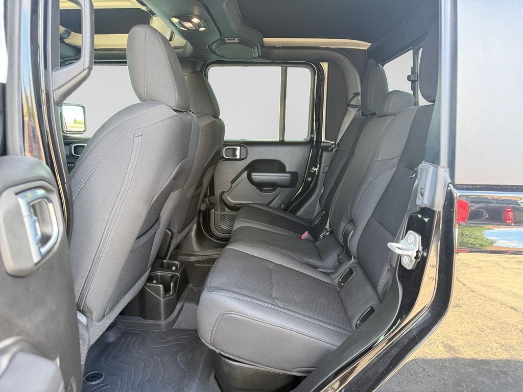 2022 Jeep Gladiator WILLYS - Photo 26