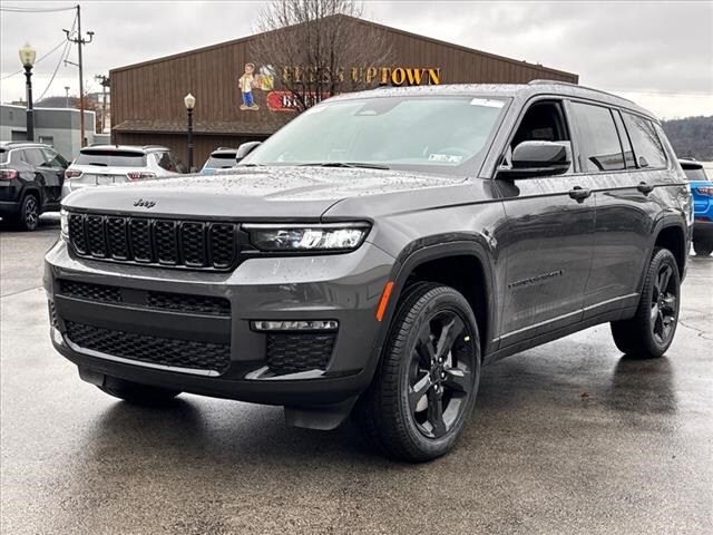 2025 Jeep Grand Cherokee Limited photo 3
