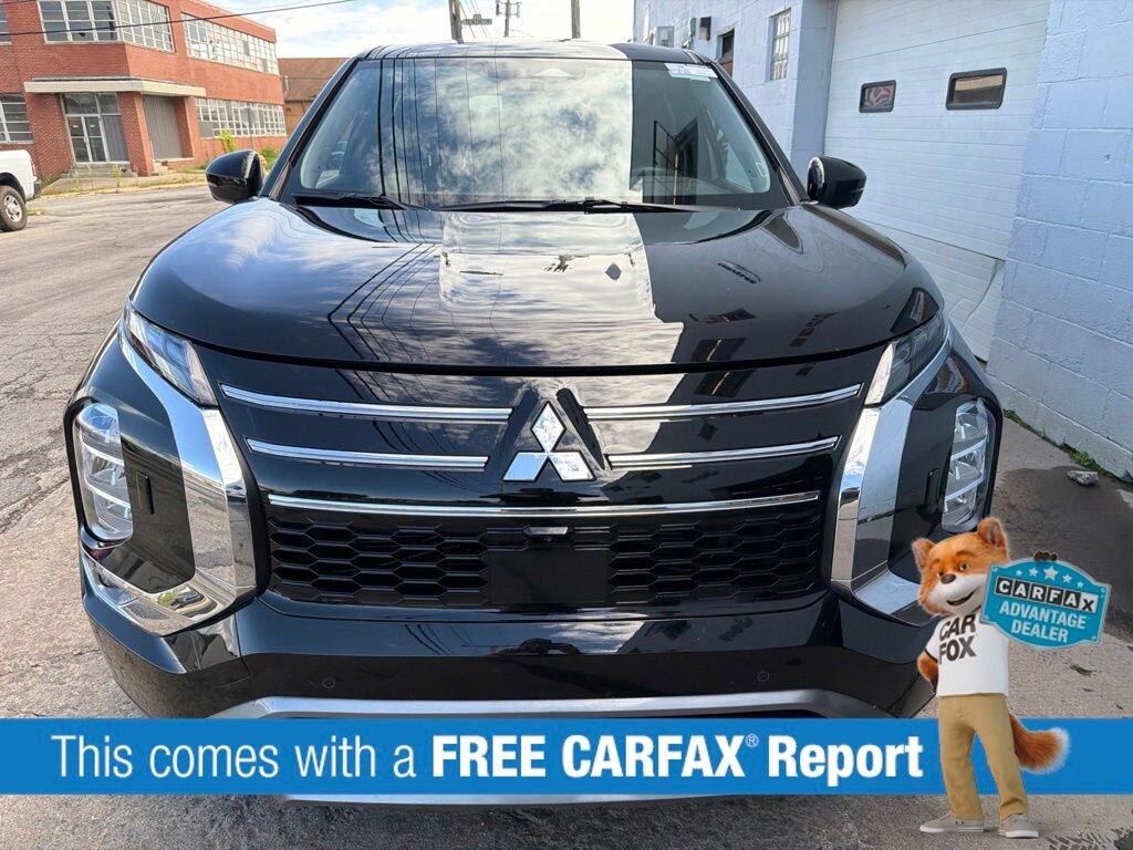 Certified 2025 Mitsubishi Outlander SUV