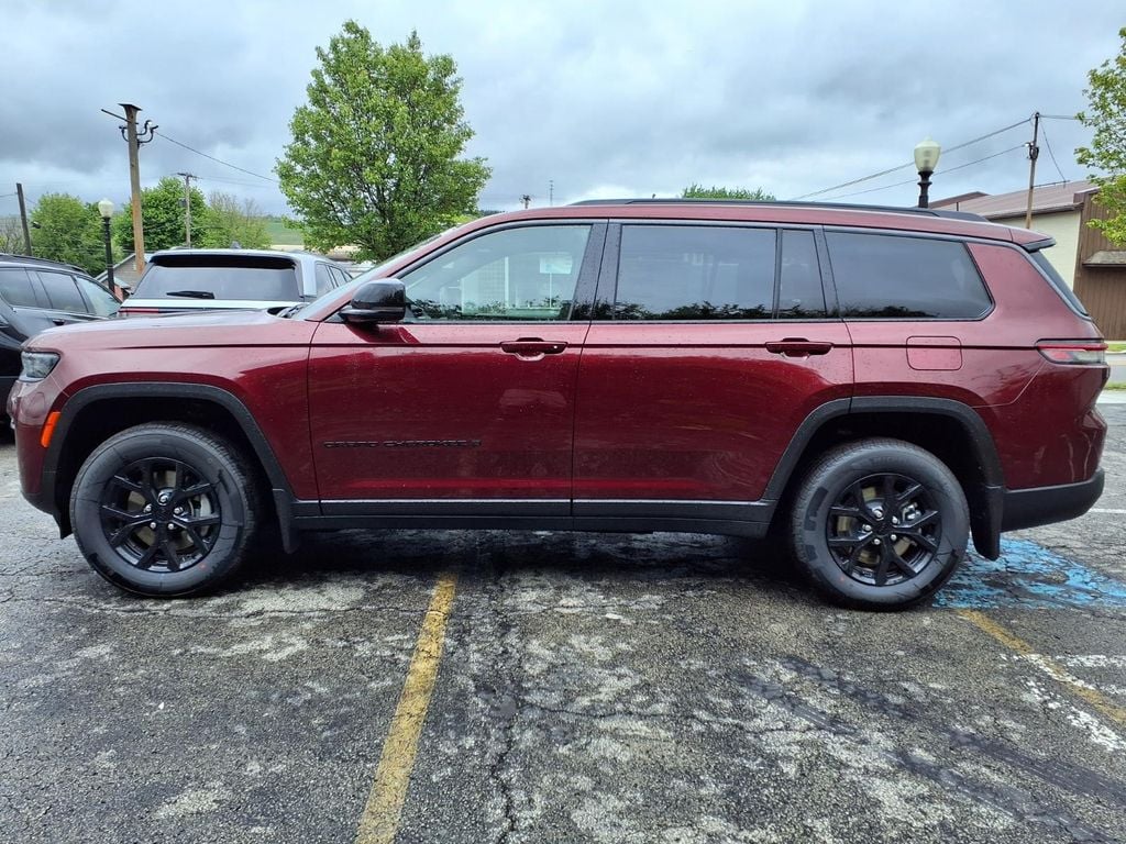 New 2026 Jeep Grand Cherokee L LAREDO ALTITUDE 4X4 Sport Utility
