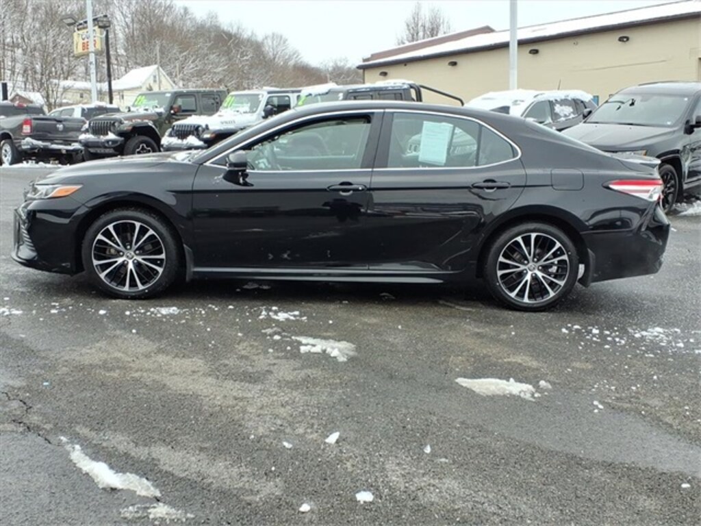 Certified 2020 Toyota Camry SE Sedan