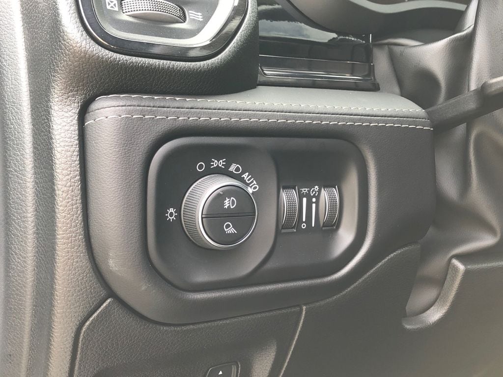 2026 RAM 1500 Limited - Photo 22