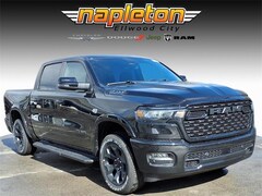 2026 Ram 1500 BIG HORN CREW CAB 4X4 5'7 BOX Pickup
