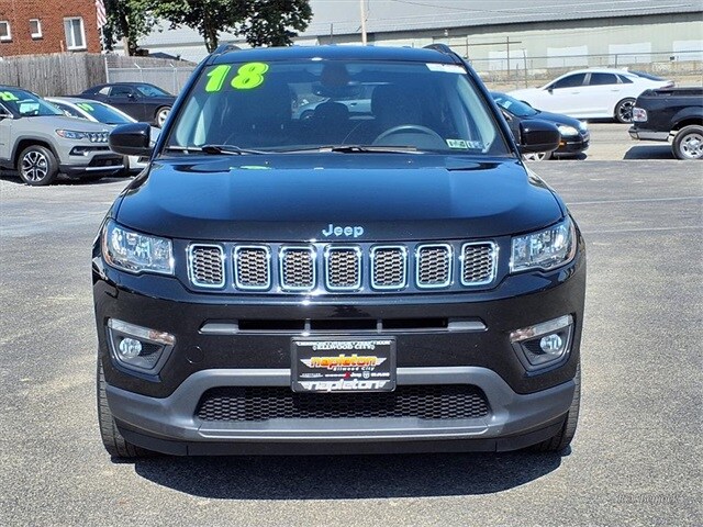 2018 Jeep Compass Latitude photo 2