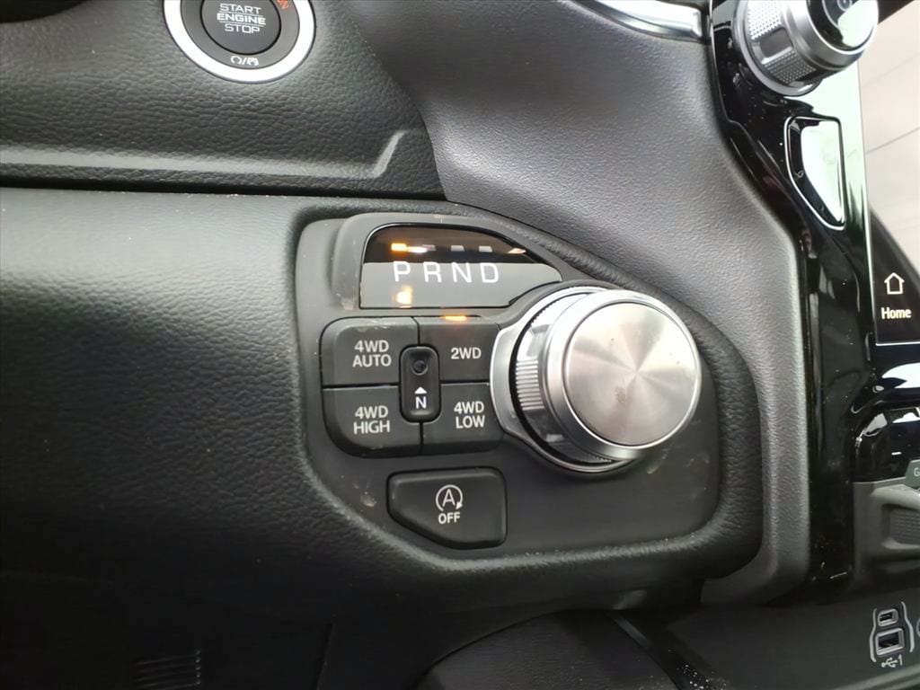 2026 RAM 1500 Laramie - Photo 18