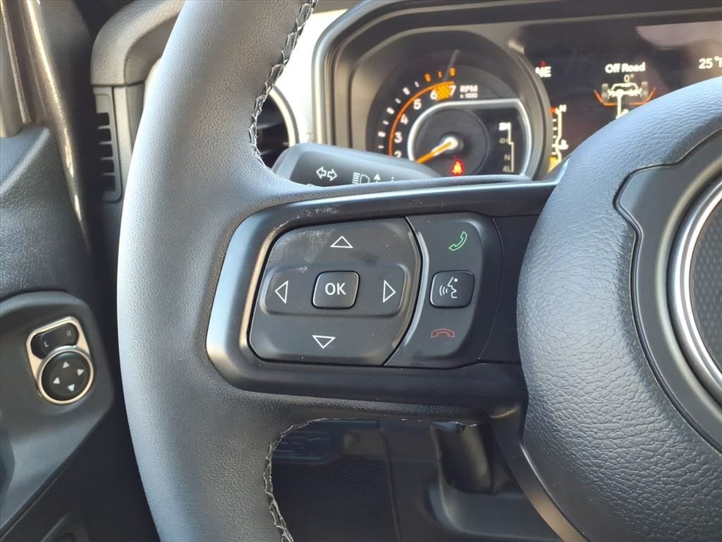 2026 Jeep Wrangler 4-Door Willys - Photo 17
