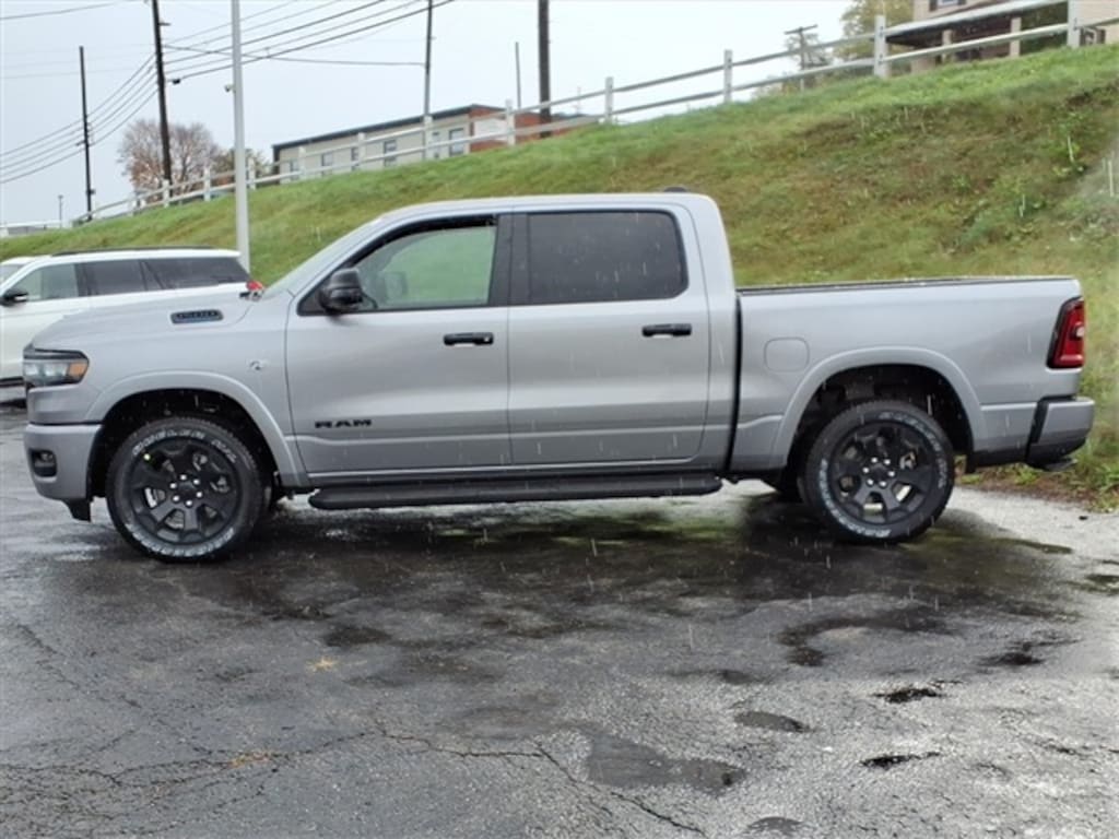 New 2026 Ram 1500 BIG HORN CREW CAB 4X4 5'7 BOX Pickup