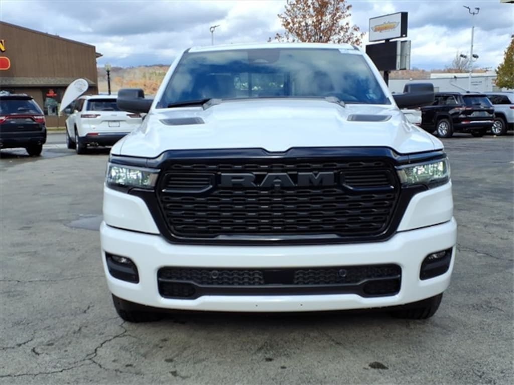 New 2025 Ram 1500 Tradesman Crew Cab 4x4 5'7 Box Pickup