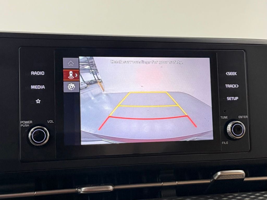 2023 Kia Carnival LX Seat Pkg - Photo 18