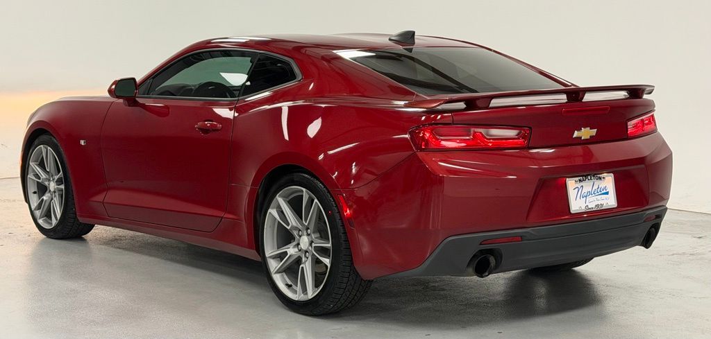 2017 Chevrolet Camaro 2LT - Photo 4
