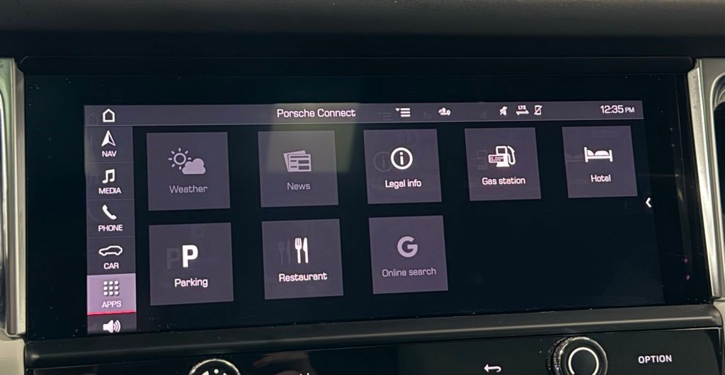 2023 Porsche Macan T - Photo 18