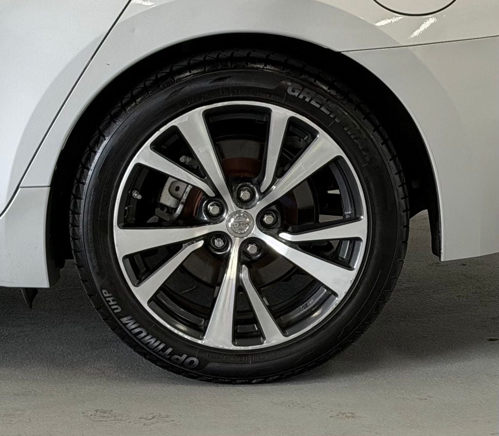 2017 Nissan Maxima SV - Photo 8