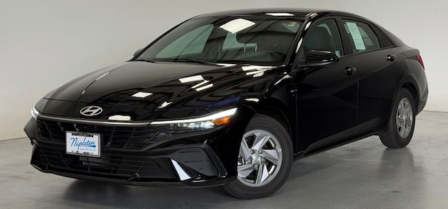 2024 Hyundai Elantra SE Sedan