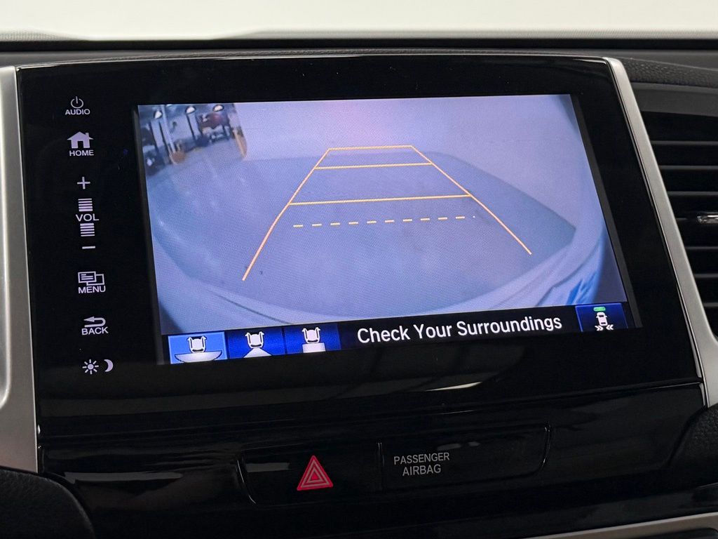 2017 Honda Pilot Elite - Photo 19