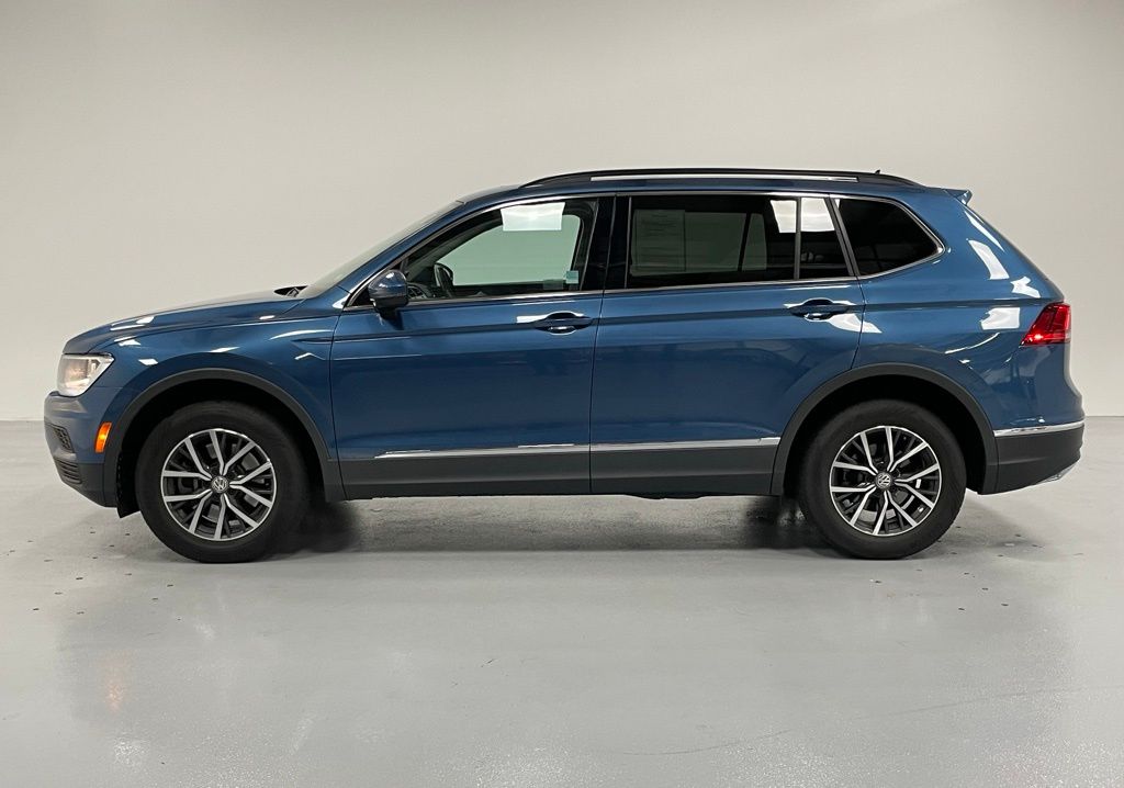 2020 Volkswagen Tiguan SEL photo 2