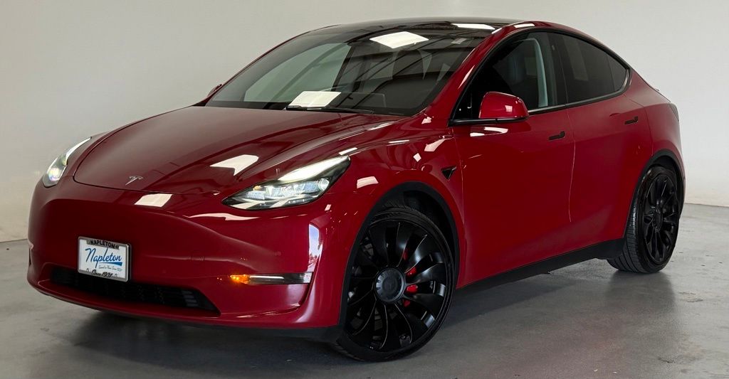 2022 Tesla Model Y Performance Dual Motor All-Wheel Drive's photo