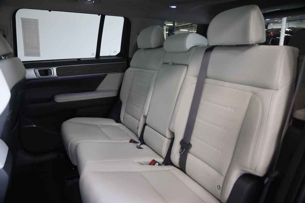 2026 Hyundai Santa Fe Limited - Photo 36