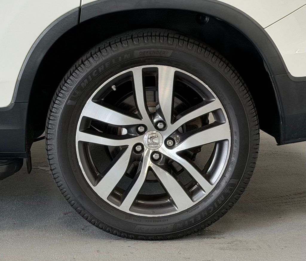 2017 Honda Pilot Elite - Photo 8