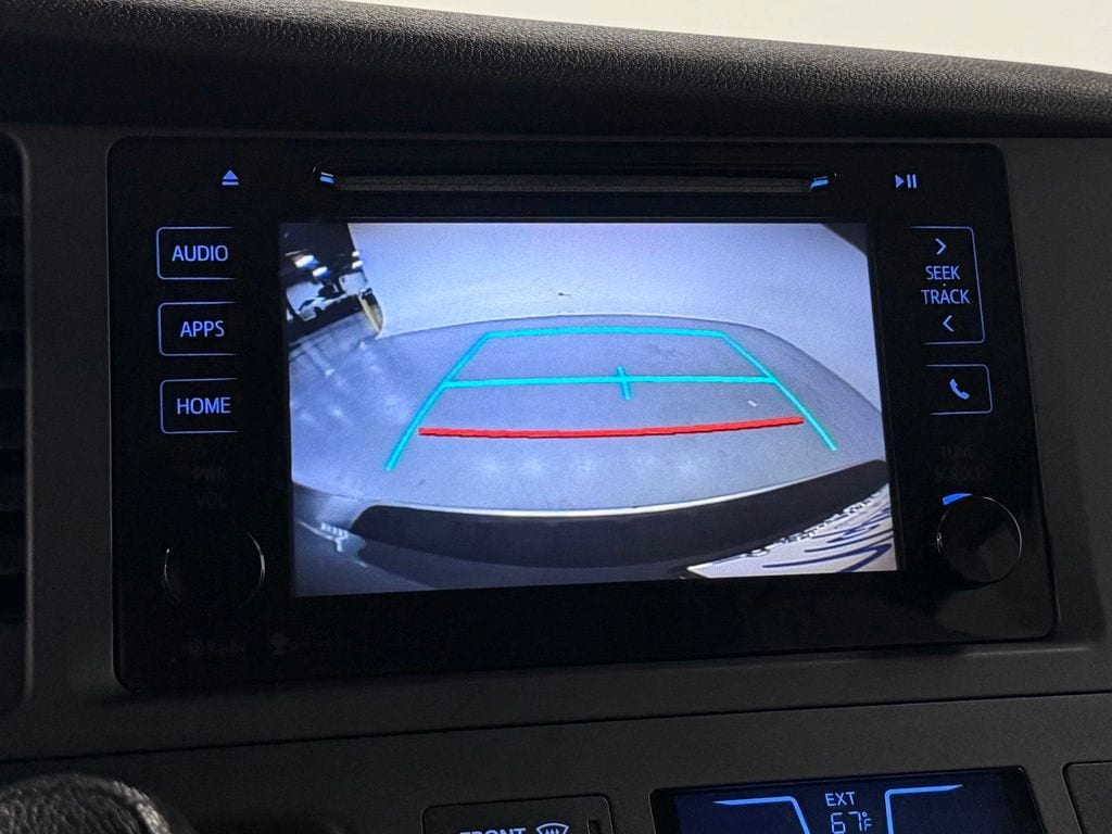 2015 Toyota Sienna LE - Photo 17