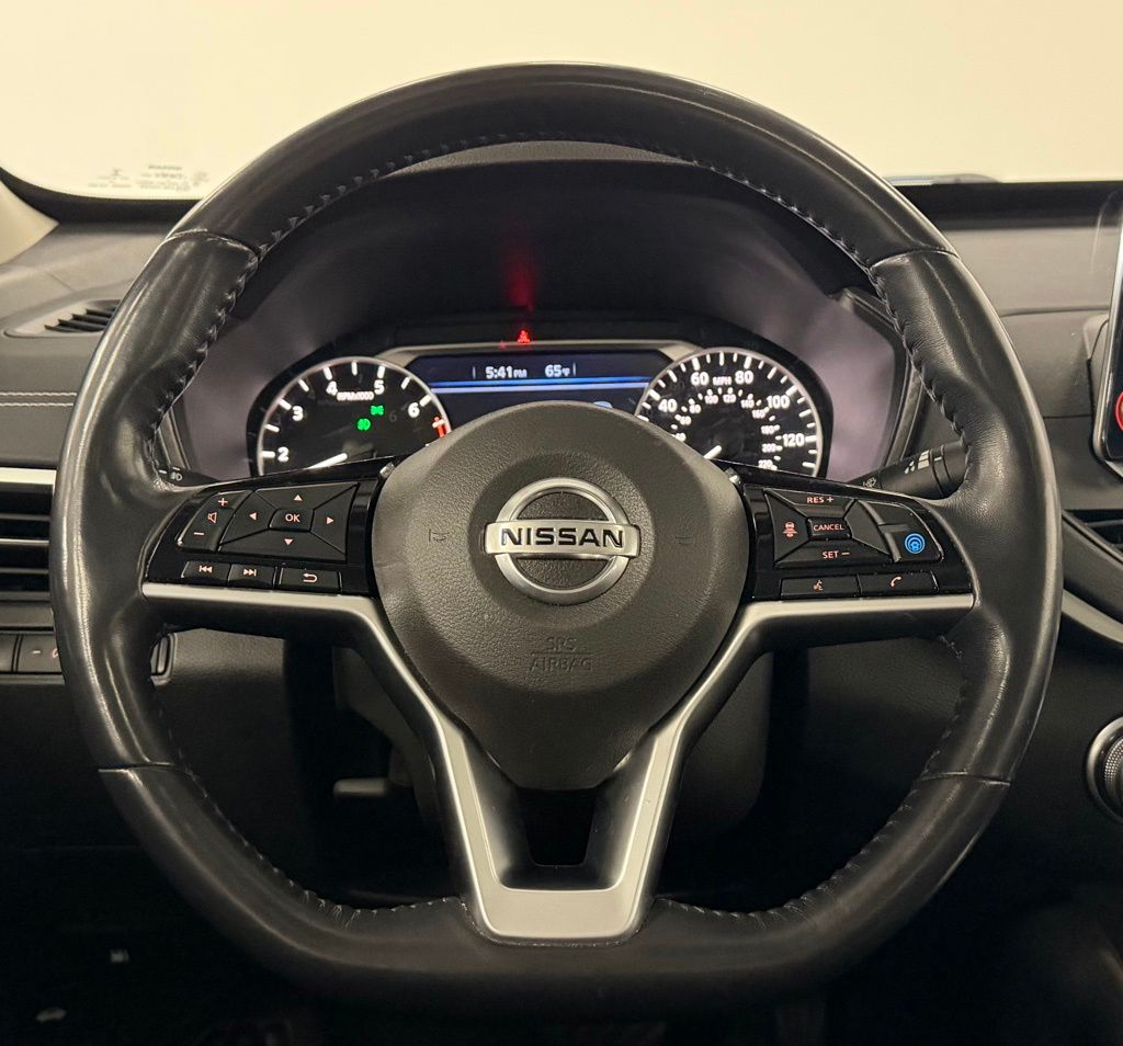2019 Nissan Altima SV - Photo 15