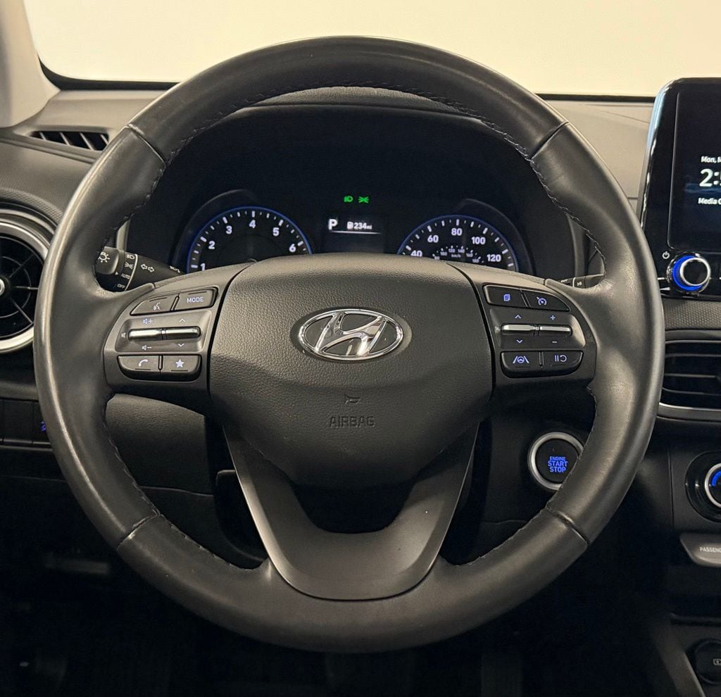 2023 Hyundai Kona SEL - Photo 16