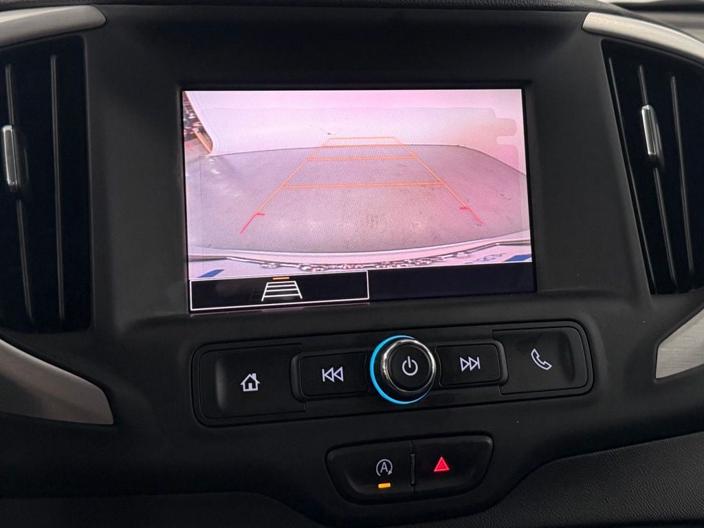 2024 GMC Terrain SLE - Photo 19