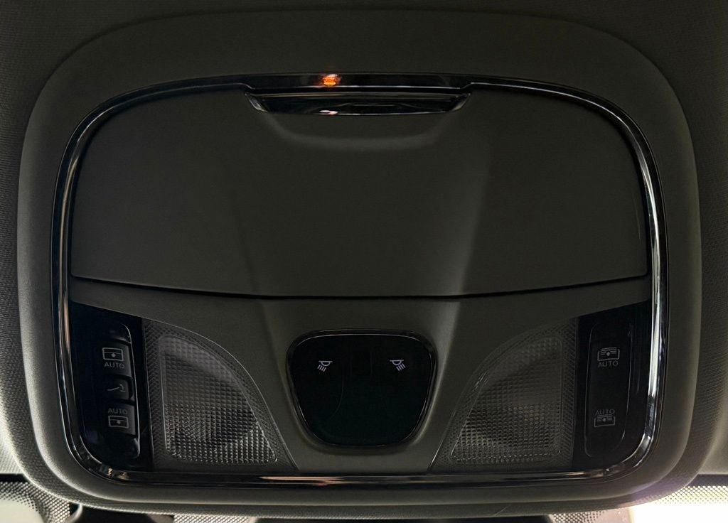 2021 Jeep Cherokee Limited - Photo 25