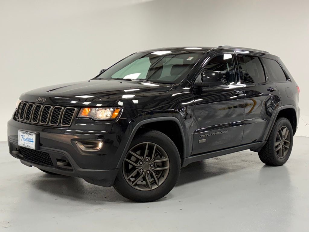 2016 Jeep Grand Cherokee Laredo's photo