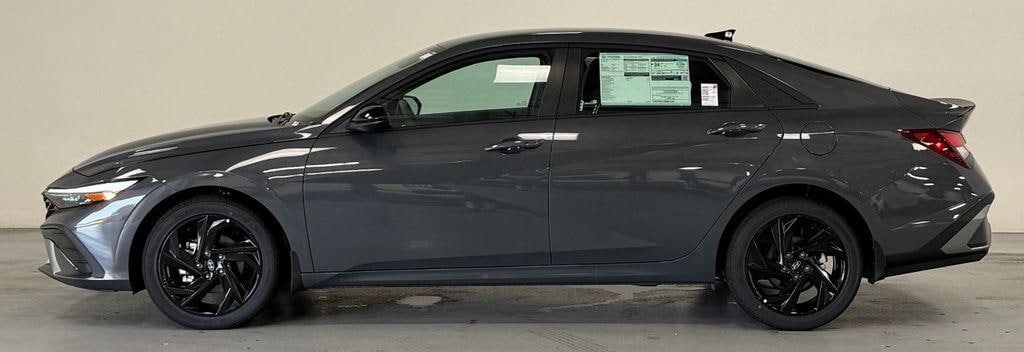 New 2026 Hyundai Elantra SEL Sport Sedan