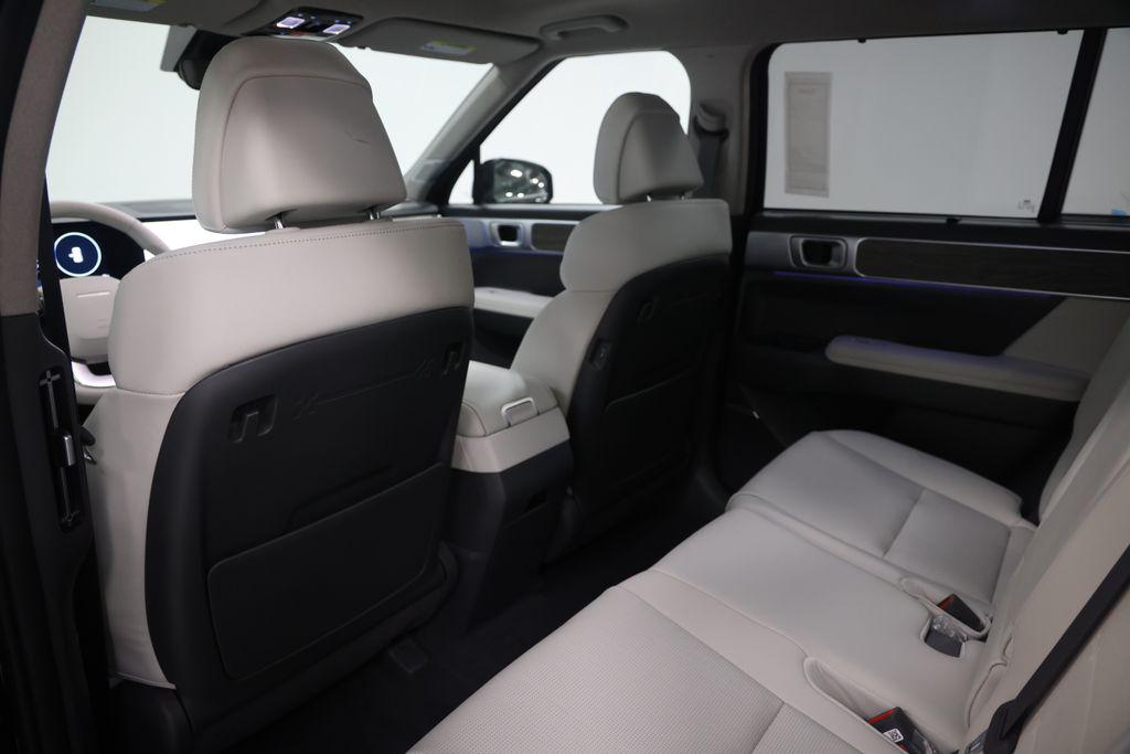 2026 Hyundai Santa Fe Limited - Photo 38