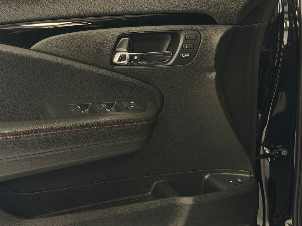 2020 Honda Pilot Black Edition - Photo 12