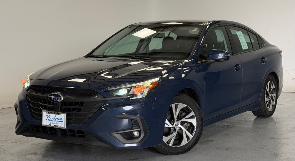 2023 Subaru Legacy Premium's photo