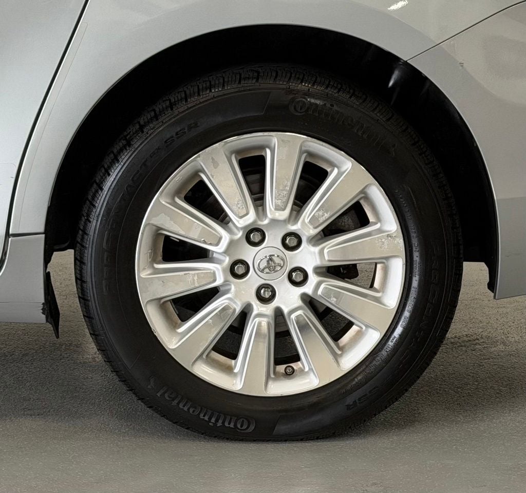 2015 Toyota Sienna LE - Photo 6