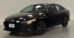 2023 Hyundai Elantra SEL Sedan