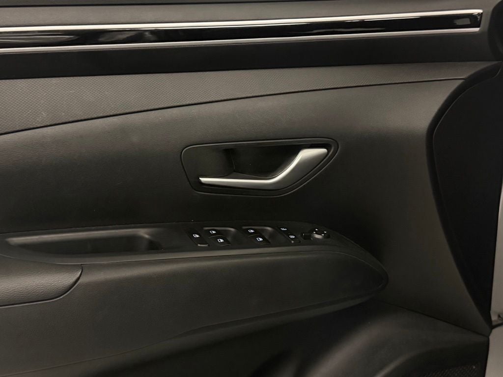 2023 Hyundai Tucson SE - Photo 12