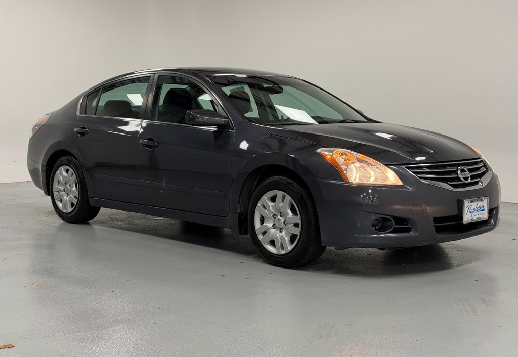 Used 2010 Nissan Altima 2.5 S Sedan