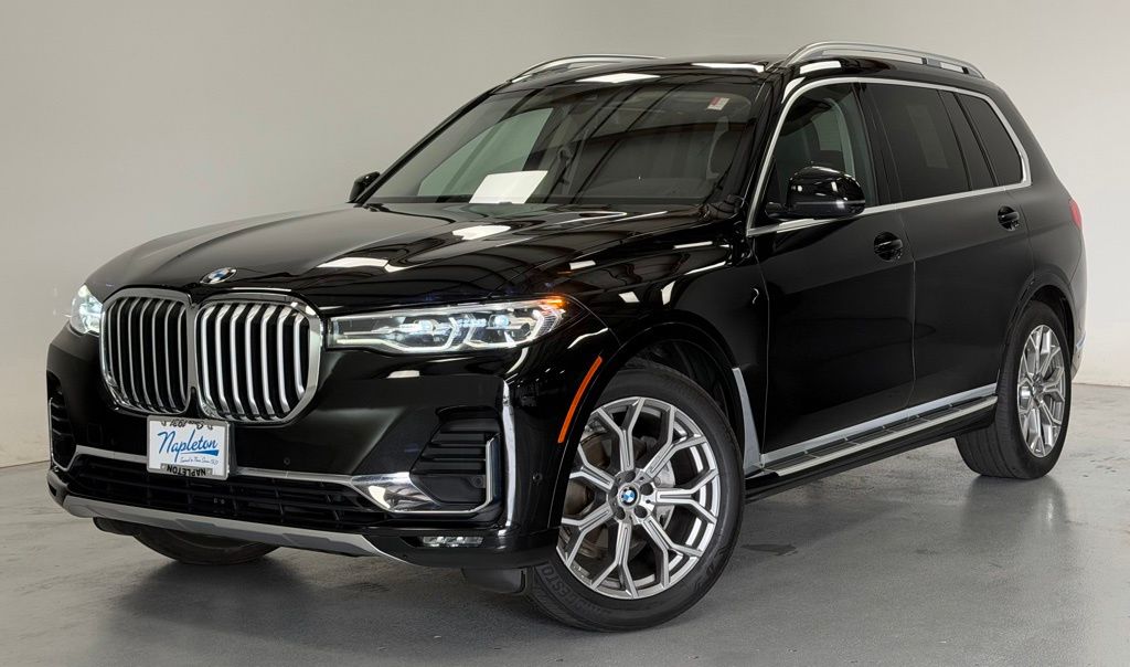 2020 BMW X7 xDrive40i's photo