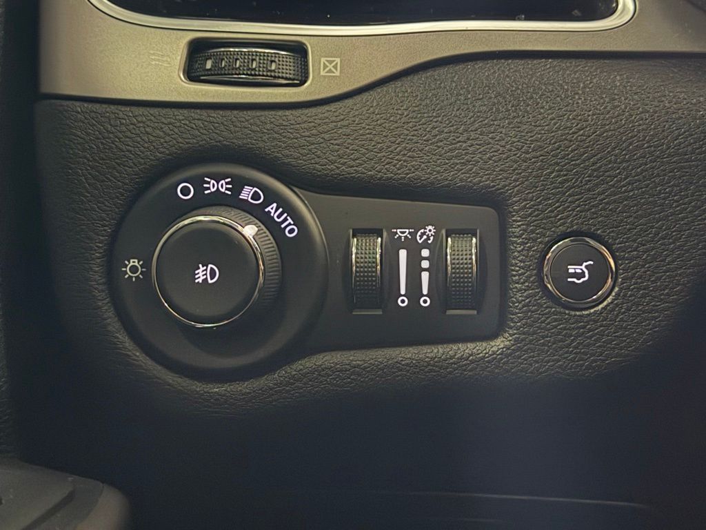 2021 Jeep Cherokee Limited - Photo 14